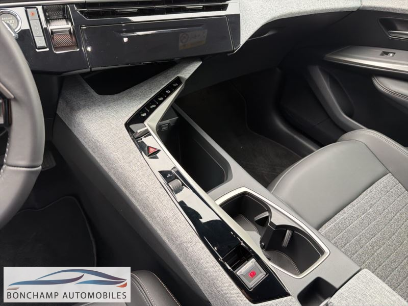 Peugeot 5008 III 1.2I HYBRID -136 – BV E-DCS6 ALLURE — photo 13