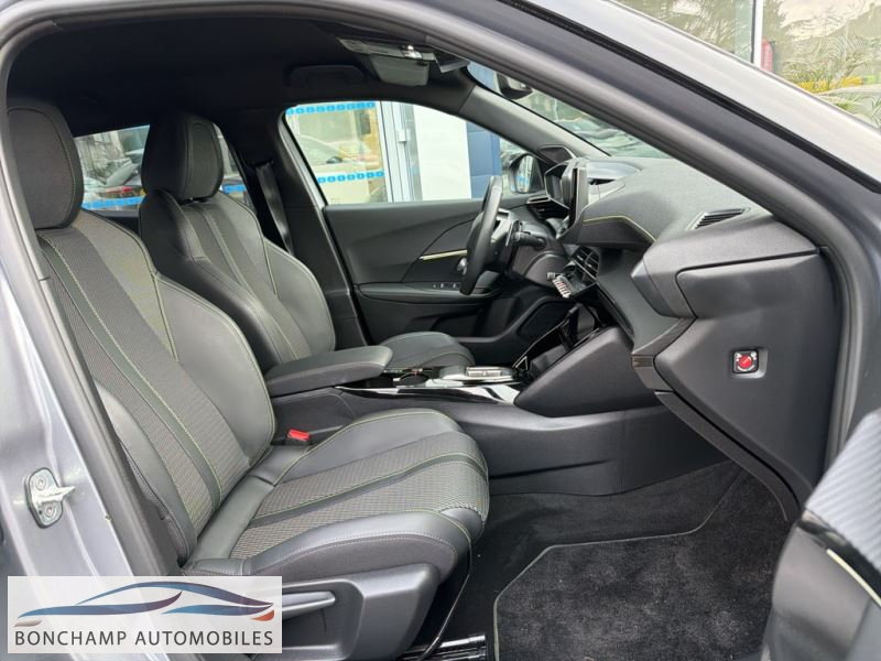 Peugeot 2008 II 1.2I PURETECH 12V S&S – 130 – BV EAT8 GT — photo 7
