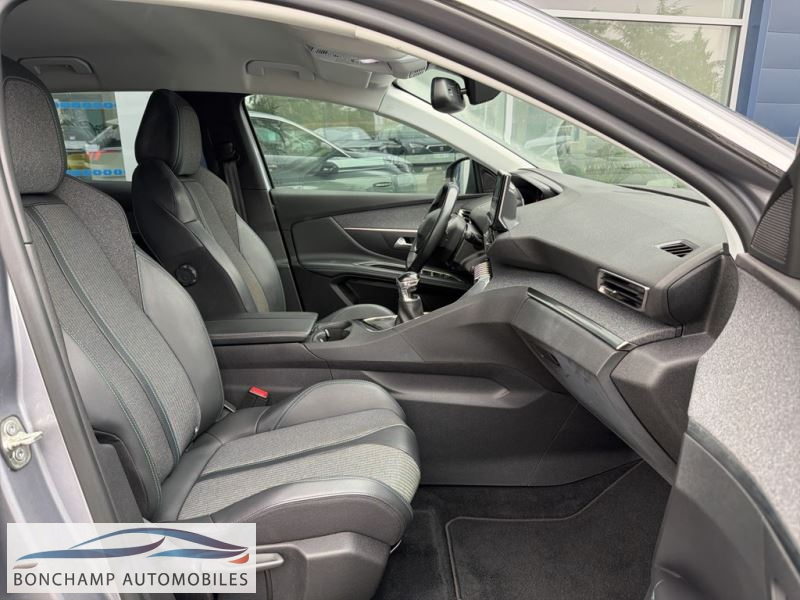 Peugeot 3008 II 1.2I PURETECH 12V S&S – 130 ALLURE PACK — photo 9