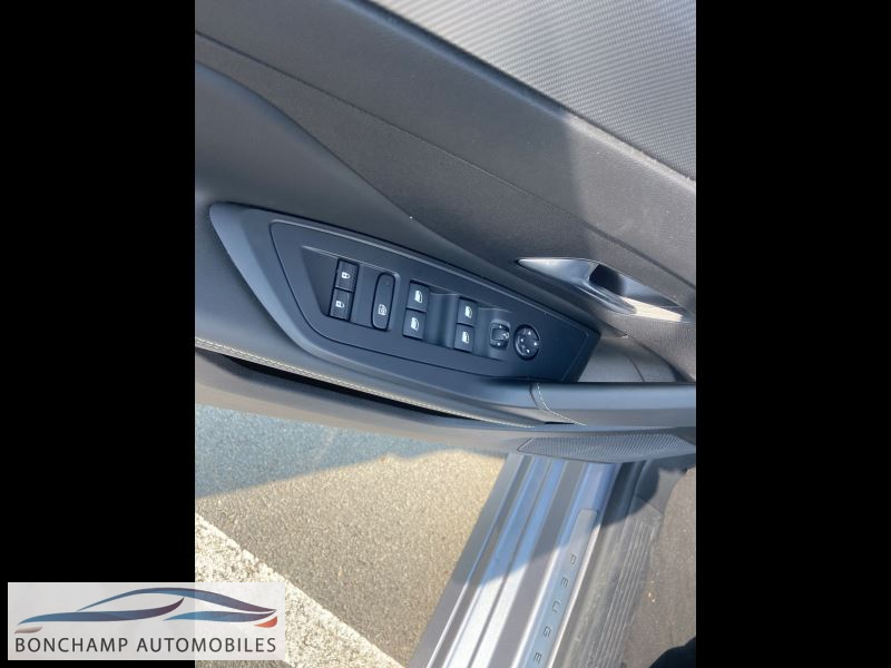 Peugeot 308 (P5) . — photo 15