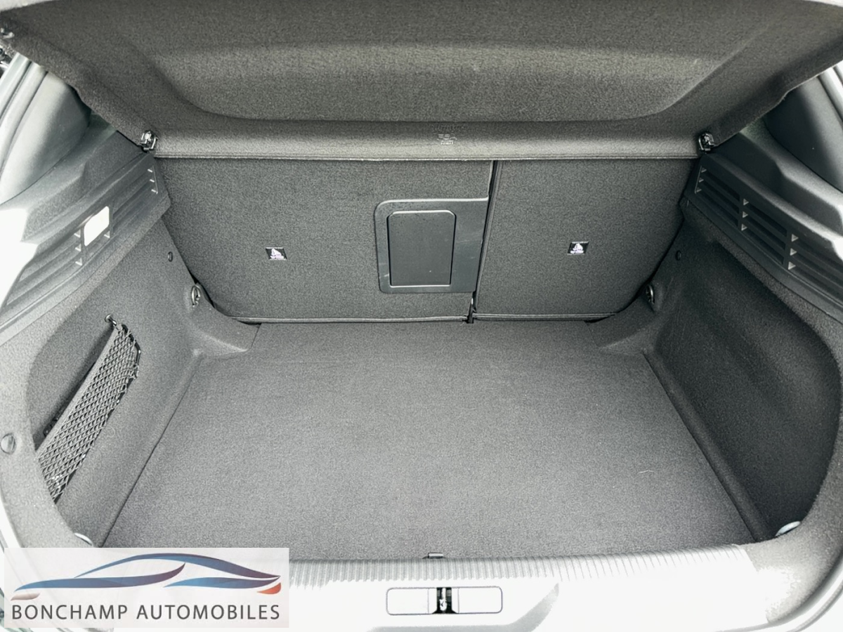 Peugeot 308 III 2021 1.2I HYBRID – 136 – BV E-DCS6 GT — photo 7