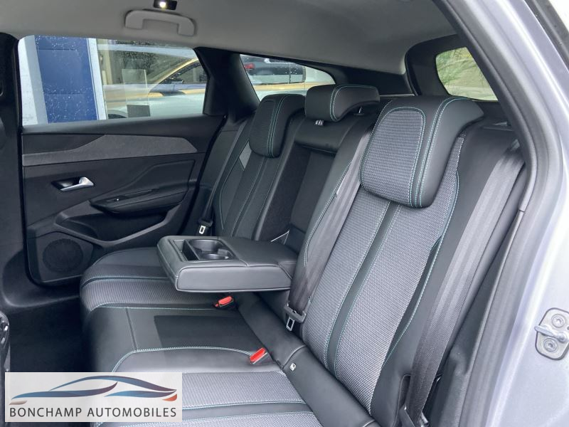 Peugeot 308 III SW 1.5 BLUEHDI S&S – 130 – BV EAT8 ALLURE — photo 13