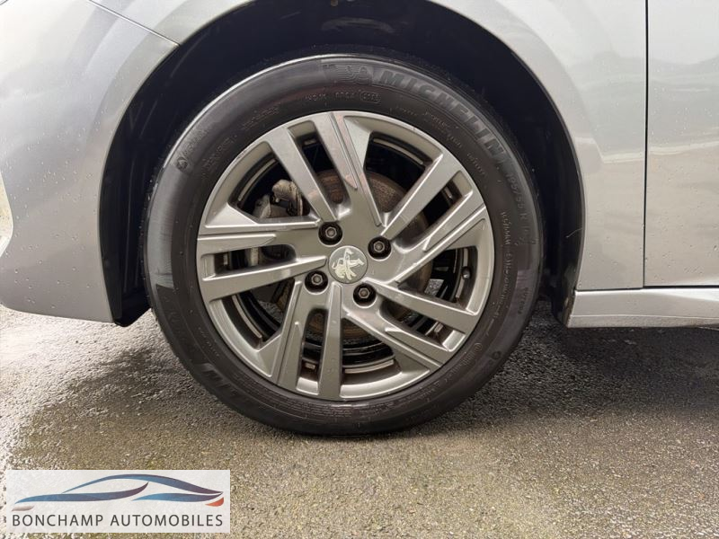 Peugeot 208 II 2019 1.2I PURETECH 12V S&S – 100 – BV EAT8 STYLE — photo 6