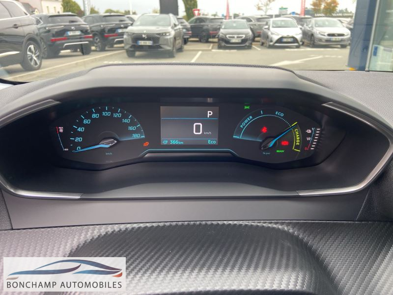 Peugeot 208 II E-208 – 136 STYLE — photo 14