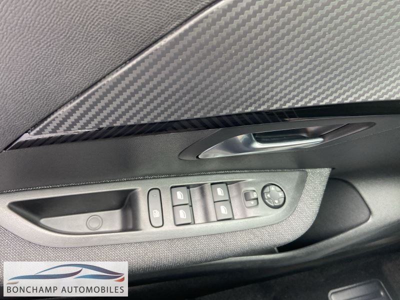 Peugeot 208 II E-208 – 136 STYLE — photo 20