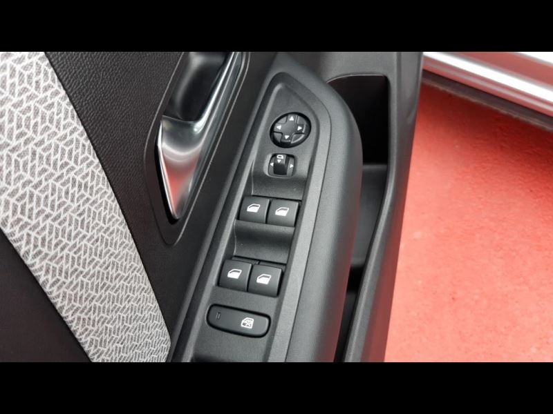 Citroën C4 (3) PureTech 130 S&S EAT8 Feel Pack — photo 18
