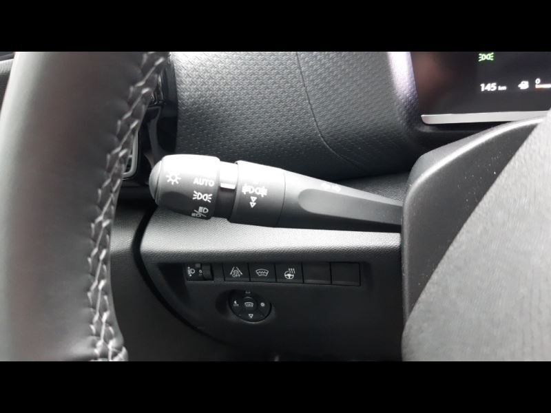 Citroën C4 (3) PureTech 130 S&S EAT8 Feel Pack — photo 20