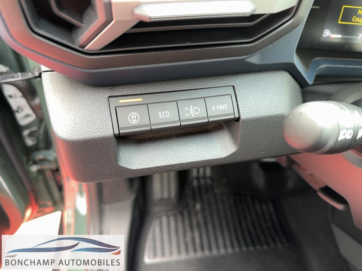 Dacia DUSTER III 1.6 HYBRID – 140 JOURNEY — photo 15