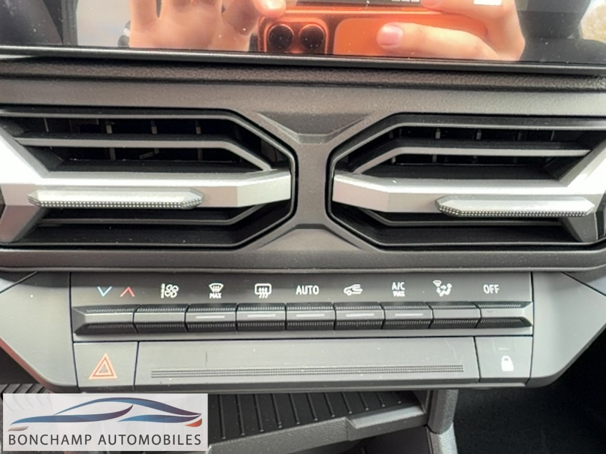 Dacia DUSTER III 1.6 HYBRID – 140 JOURNEY — photo 20