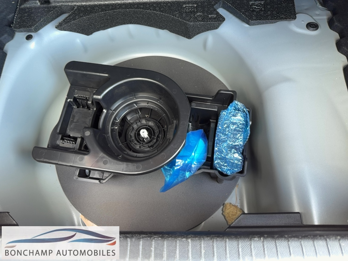 Peugeot 208 II 2019 1.2I PURETECH 12V S&S – 100 ALLURE — photo 10