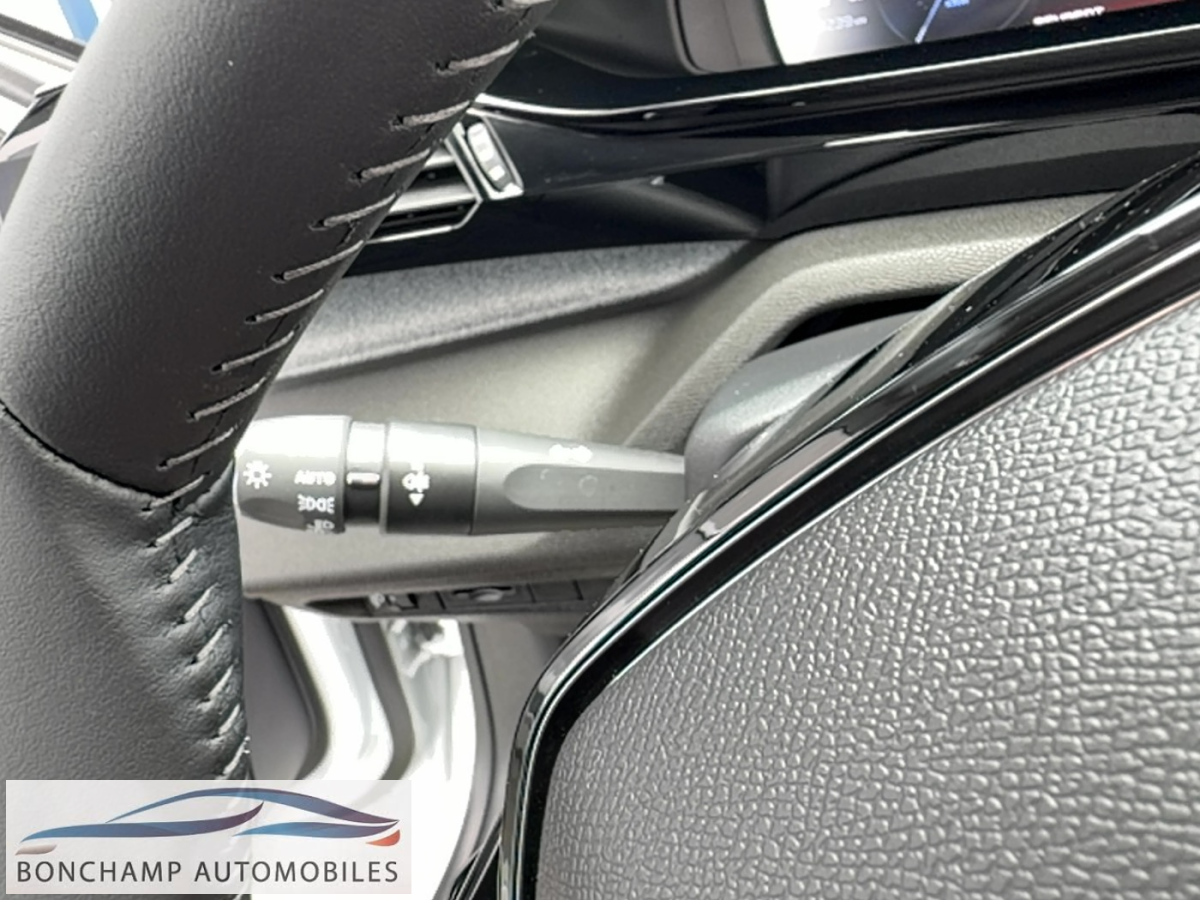 Peugeot 308 III SW 2021 1.5 BLUEHDI S&S – 130 – BV EAT8 ALLURE — photo 15