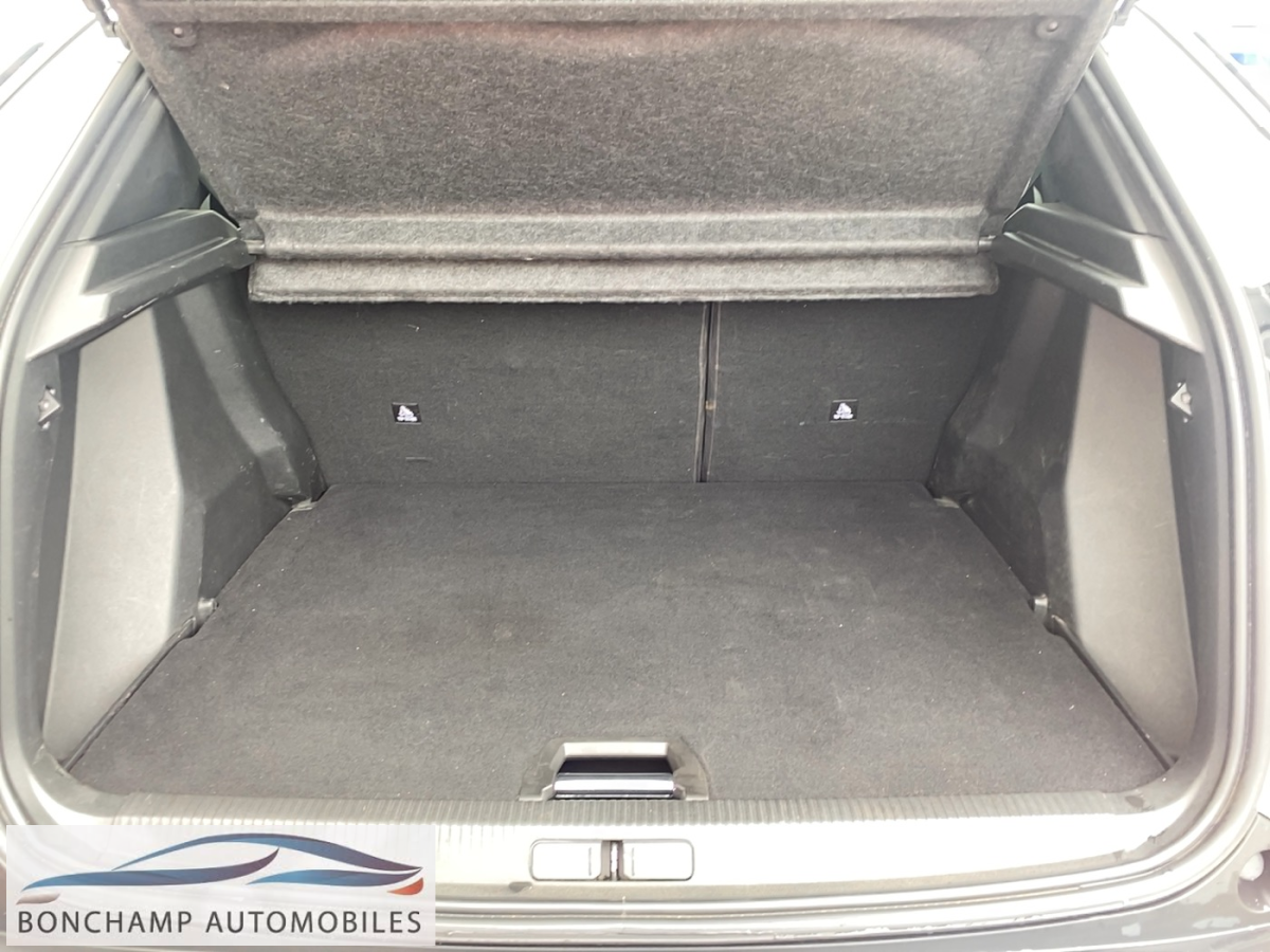 Peugeot 2008 II 2019 1.2I PURETECH 12V S&S – 130 – BV EAT8 GT PACK — photo 10
