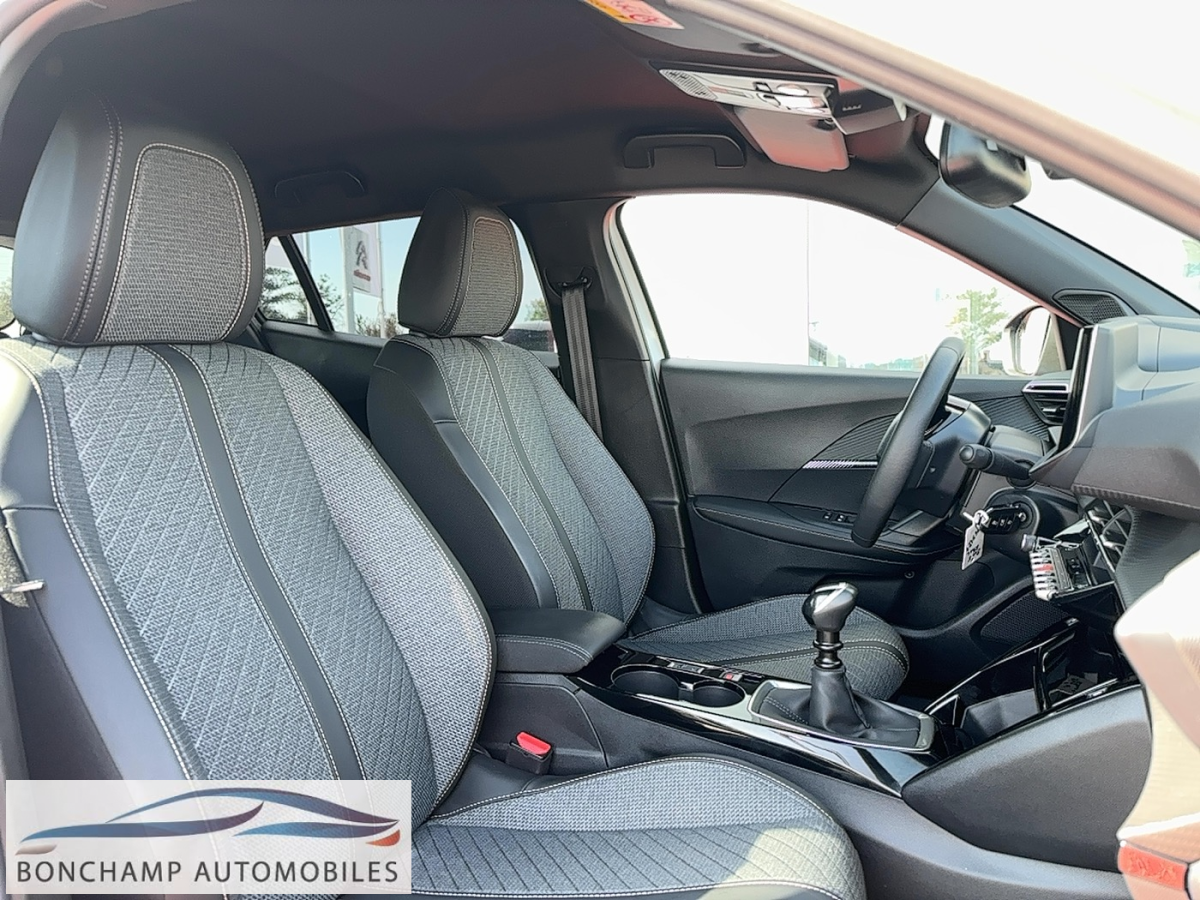 Peugeot 2008 II 2019 1.2I PURETECH 12V S&S – 100 ALLURE — photo 8