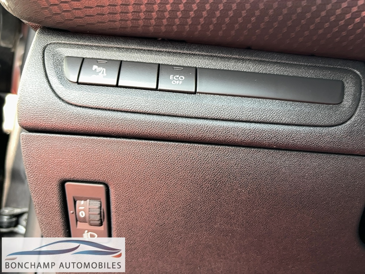Peugeot 2008 1.5 BLUEHDI S&S – 120 – BV EAT6 ALLURE — photo 15