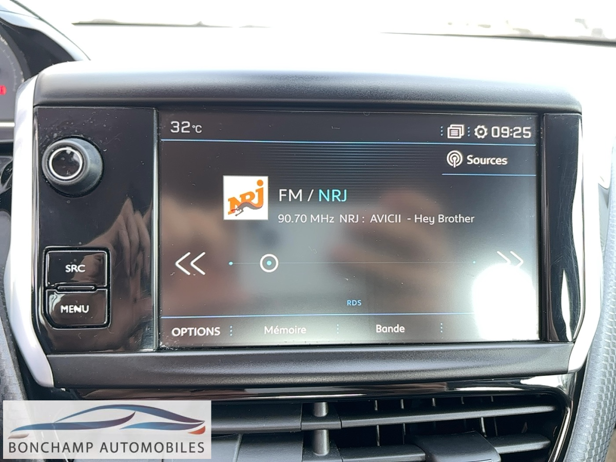 Peugeot 2008 1.5 BLUEHDI S&S – 120 – BV EAT6 ALLURE — photo 21
