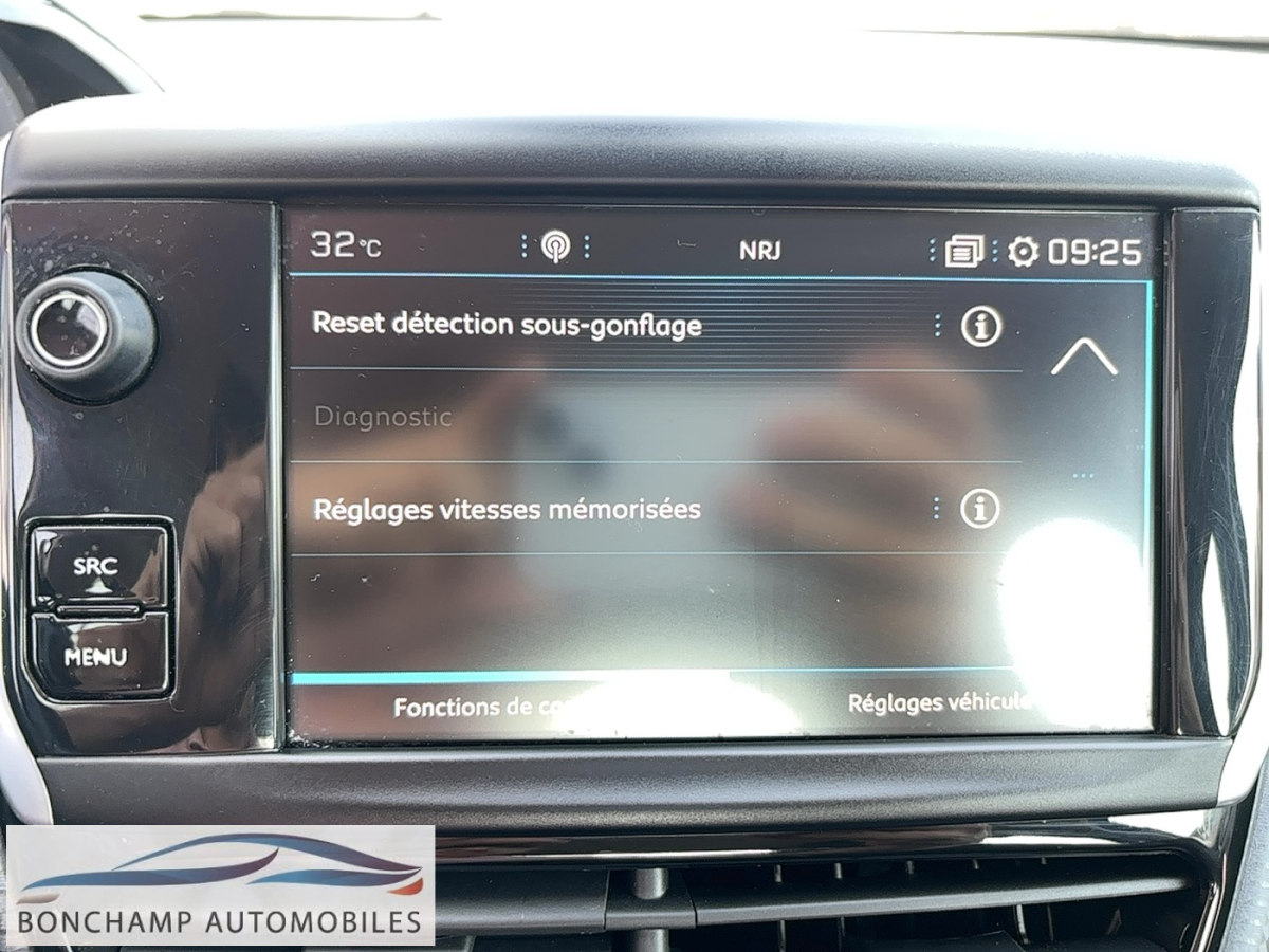 Peugeot 2008 1.5 BLUEHDI S&S – 120 – BV EAT6 ALLURE — photo 22