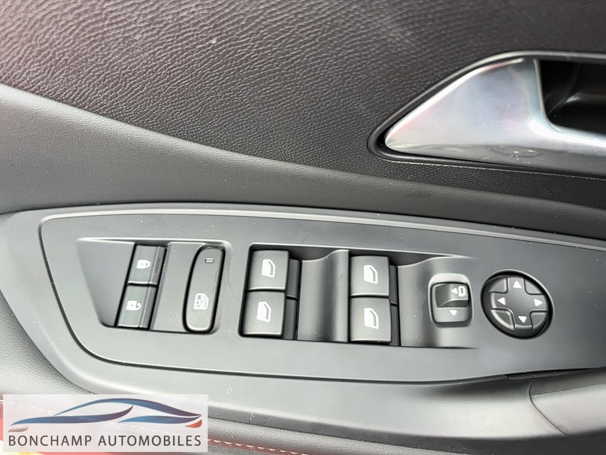Peugeot 308 III SW 2021 1.2I HYBRID – 136 – BV E-DCS6 ALLURE — photo 19