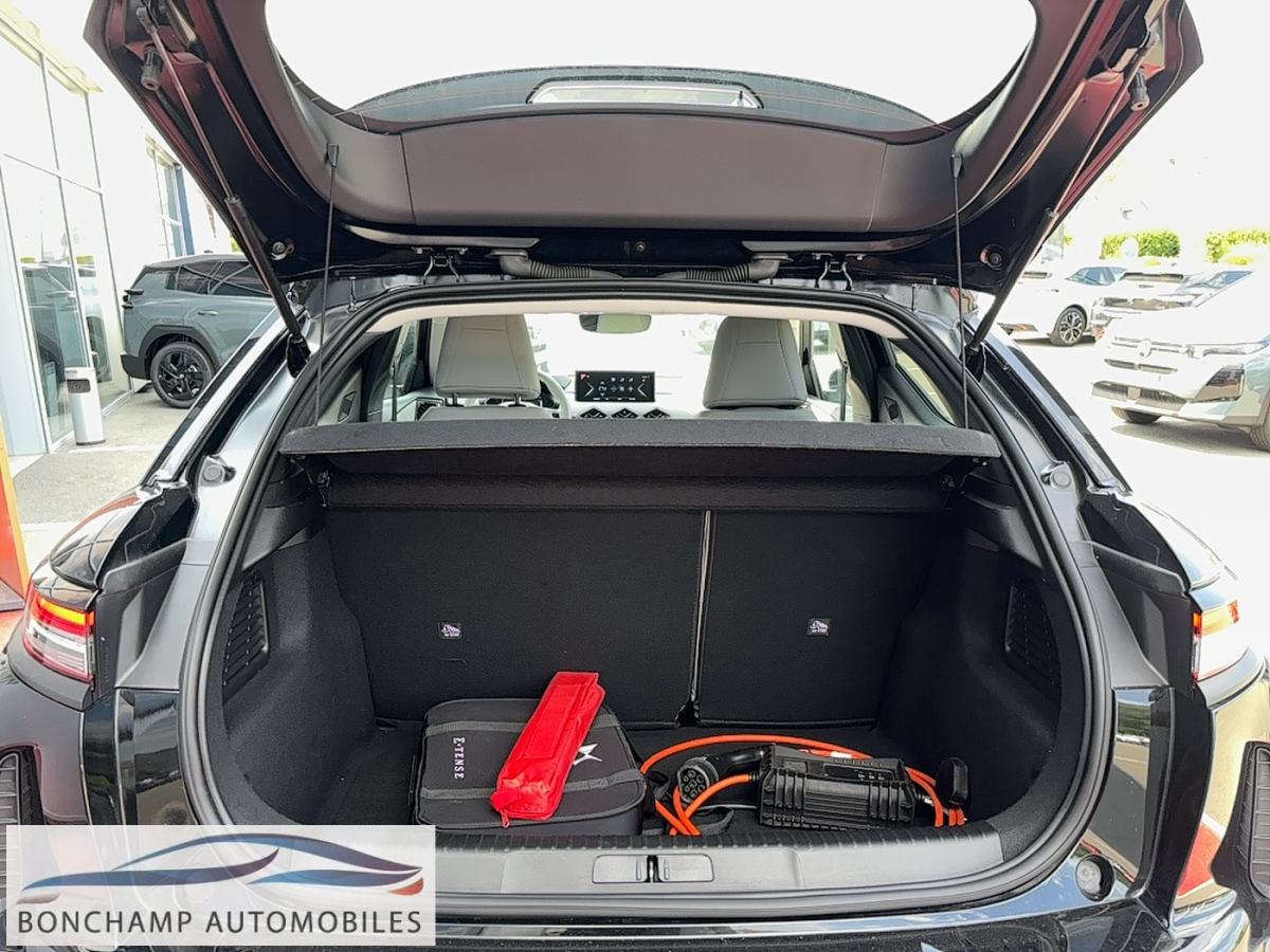 Ds DS3 CROSSBACK E-TENSE – 136 RIVOLI — photo 9