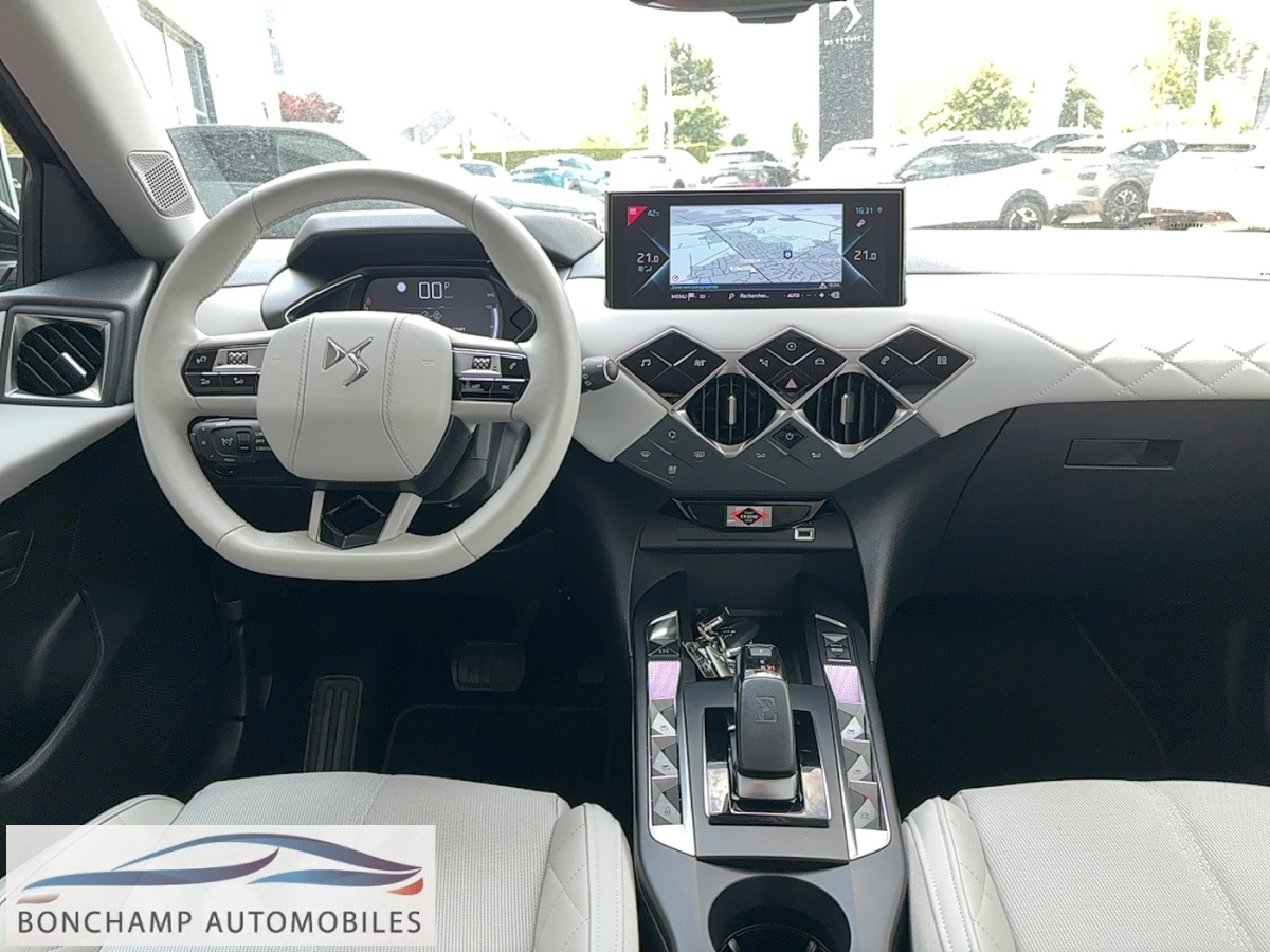 Ds DS3 CROSSBACK E-TENSE – 136 RIVOLI — photo 12