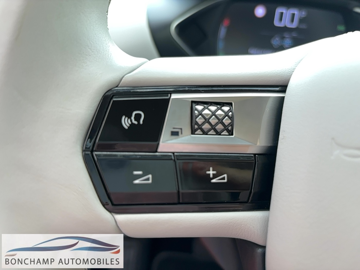 Ds DS3 CROSSBACK E-TENSE – 136 RIVOLI — photo 13