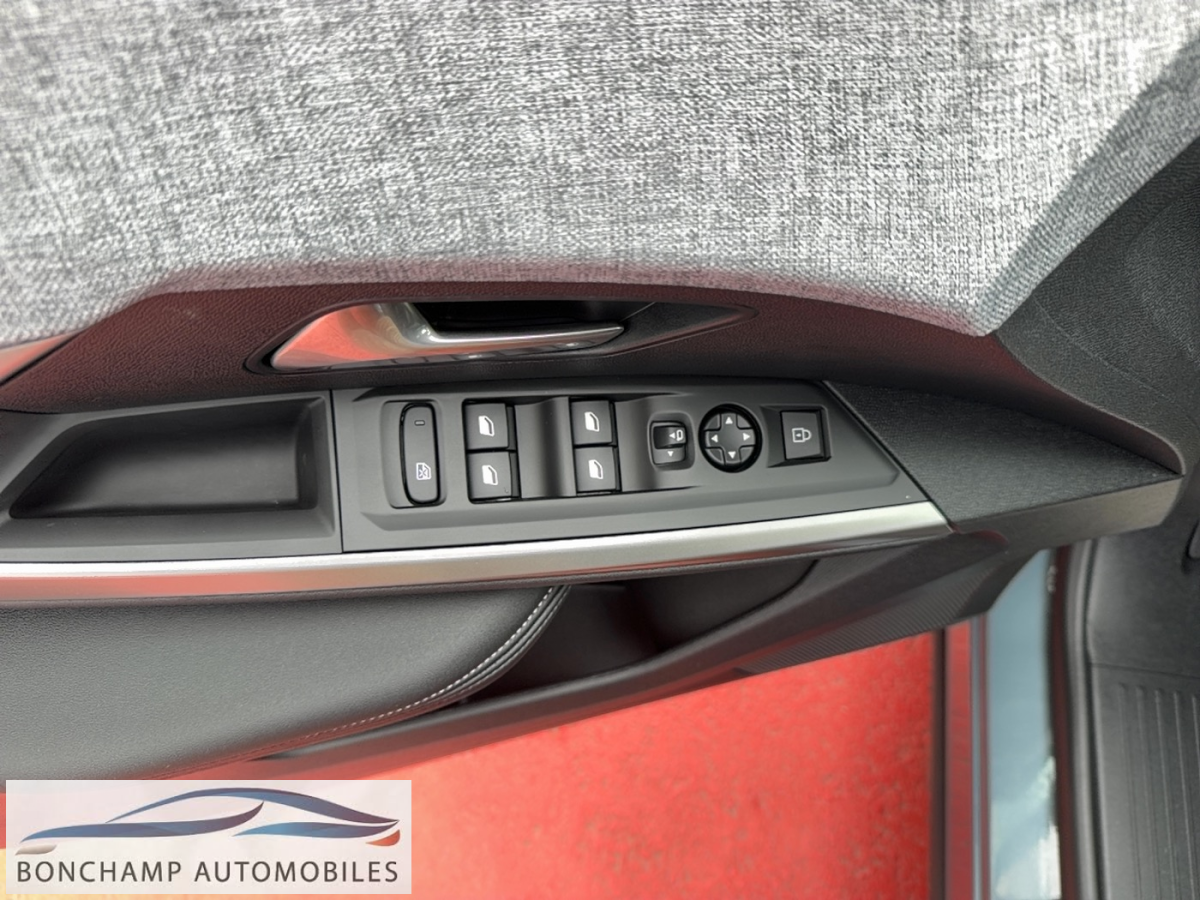 Peugeot 3008 III 2024 1.2I HYBRID -136 – BV E-DCS6 ALLURE — photo 14