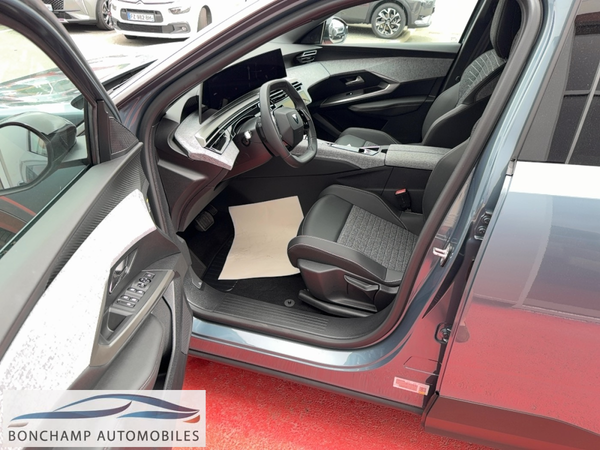 Peugeot 3008 III 2024 1.2I HYBRID -136 – BV E-DCS6 ALLURE — photo 11