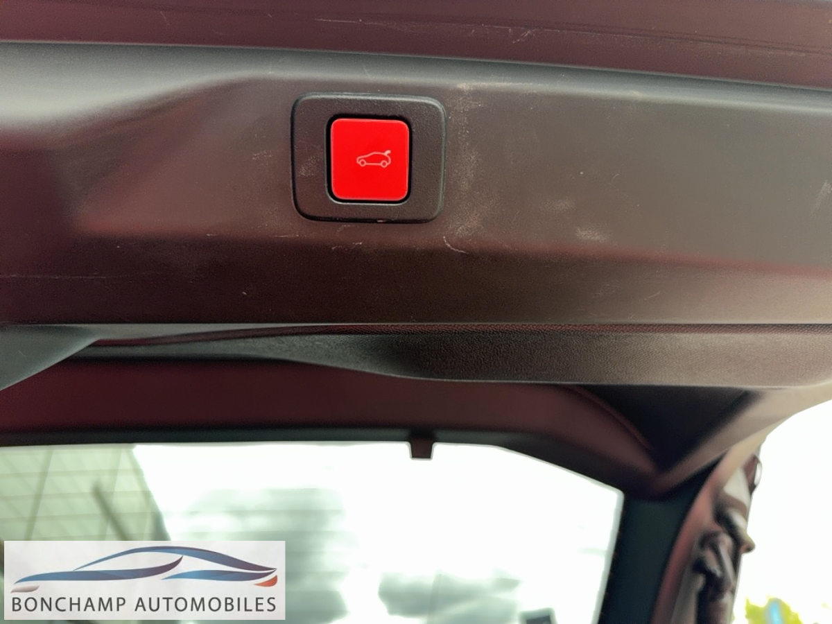 Peugeot 3008 III 2024 1.2I HYBRID -136 – BV E-DCS6 GT — photo 11