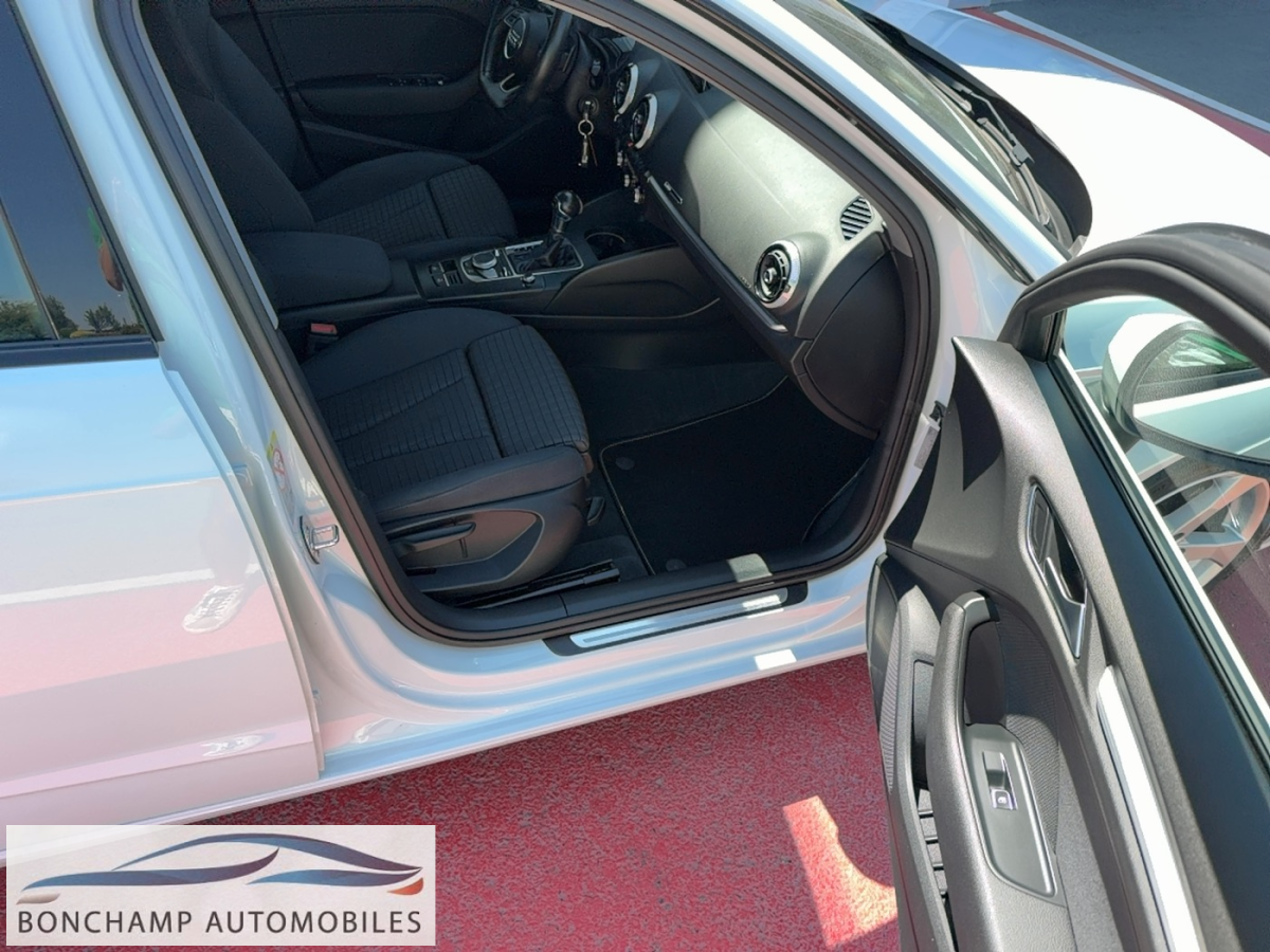 Audi A3 Sportback (3) 1.5 TFSI 150 COD S TRON SPORT LIMITED — photo 8