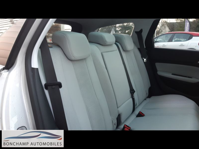 Peugeot 308 SW (2) 1.6 BlueHDi 120 S&S EAT6 Allure — photo 5