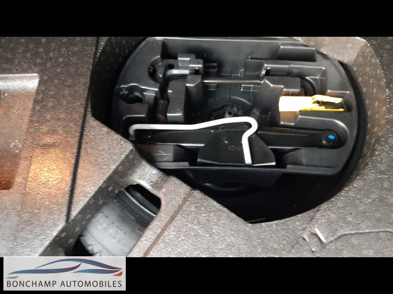 Peugeot 308 SW (2) 1.6 BlueHDi 120 S&S EAT6 Allure — photo 7
