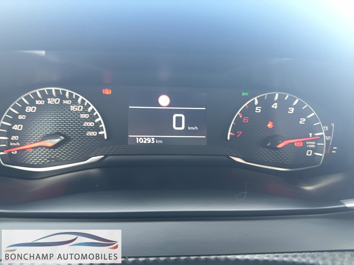 Peugeot 2008 (2) 100 ch STYLE — photo 18