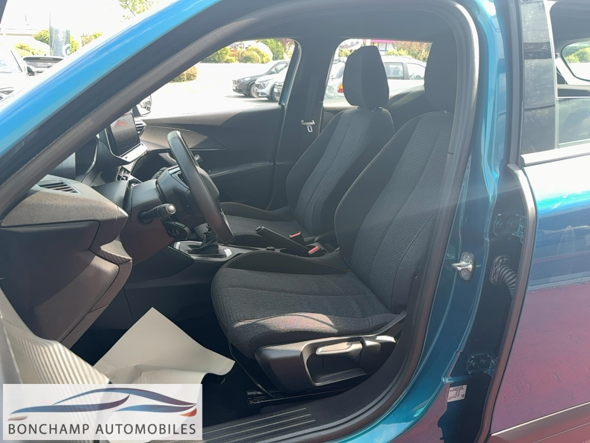 Peugeot 2008 (2) 100 ch STYLE — photo 8