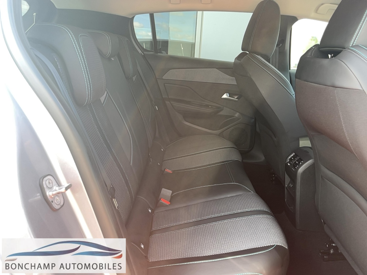 Peugeot 308 (3) Hybrid 145 e-DCS6 ALLURE — photo 10