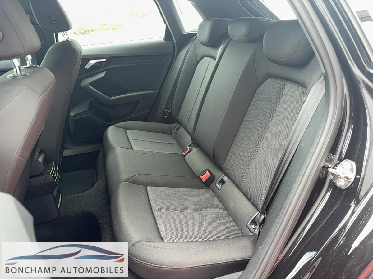 Audi A3 Sportback (4) 30 TFSI MHEV S Tronic 110 Business Line — photo 13