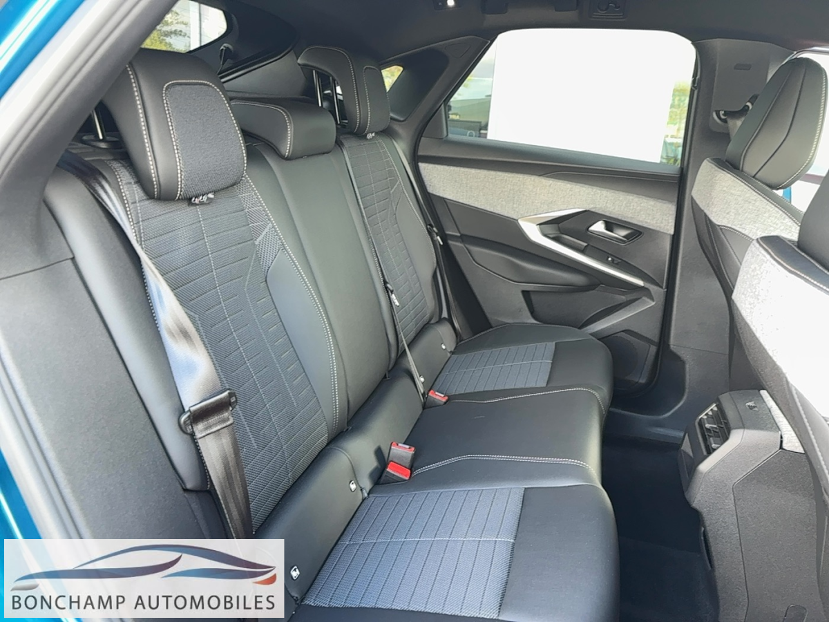Peugeot 3008 (3) 1.2 HYBRID 136 E-DCS6 ALLURE — photo 11