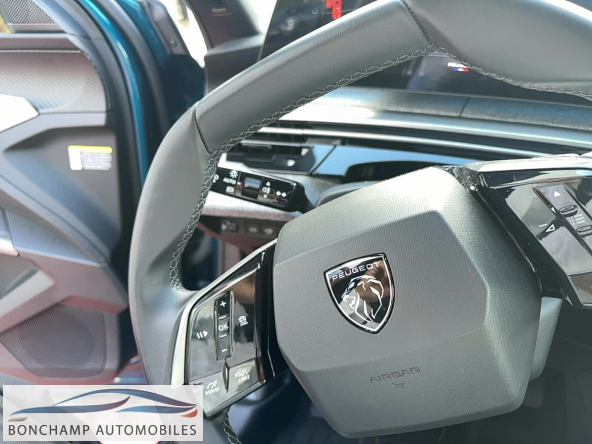 Peugeot 3008 (3) 1.2 HYBRID 136 E-DCS6 ALLURE — photo 17