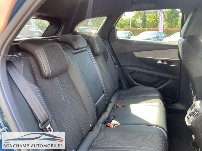 Peugeot 3008 (P84) . — photo 10
