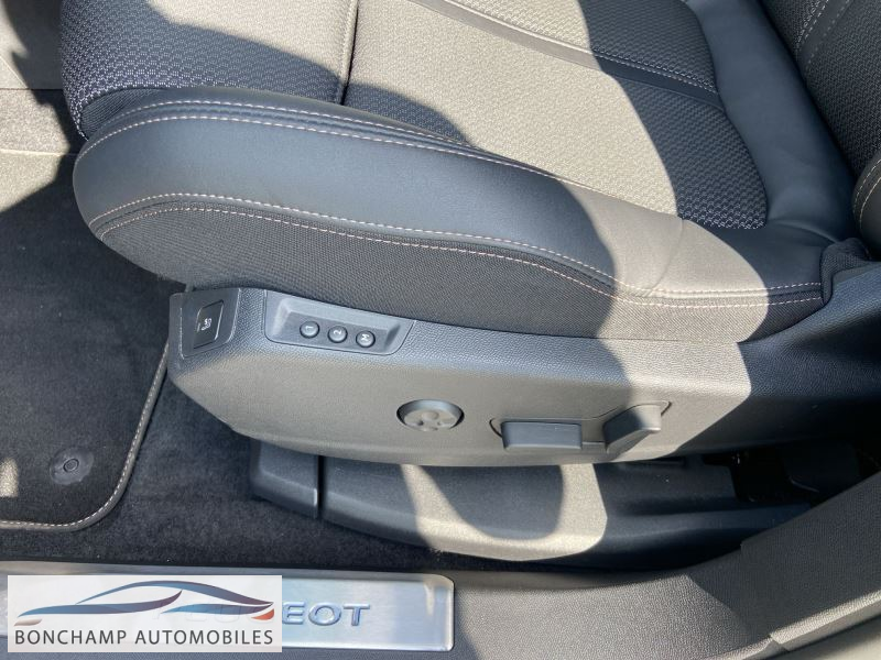 Peugeot 3008 (P84) . — photo 18