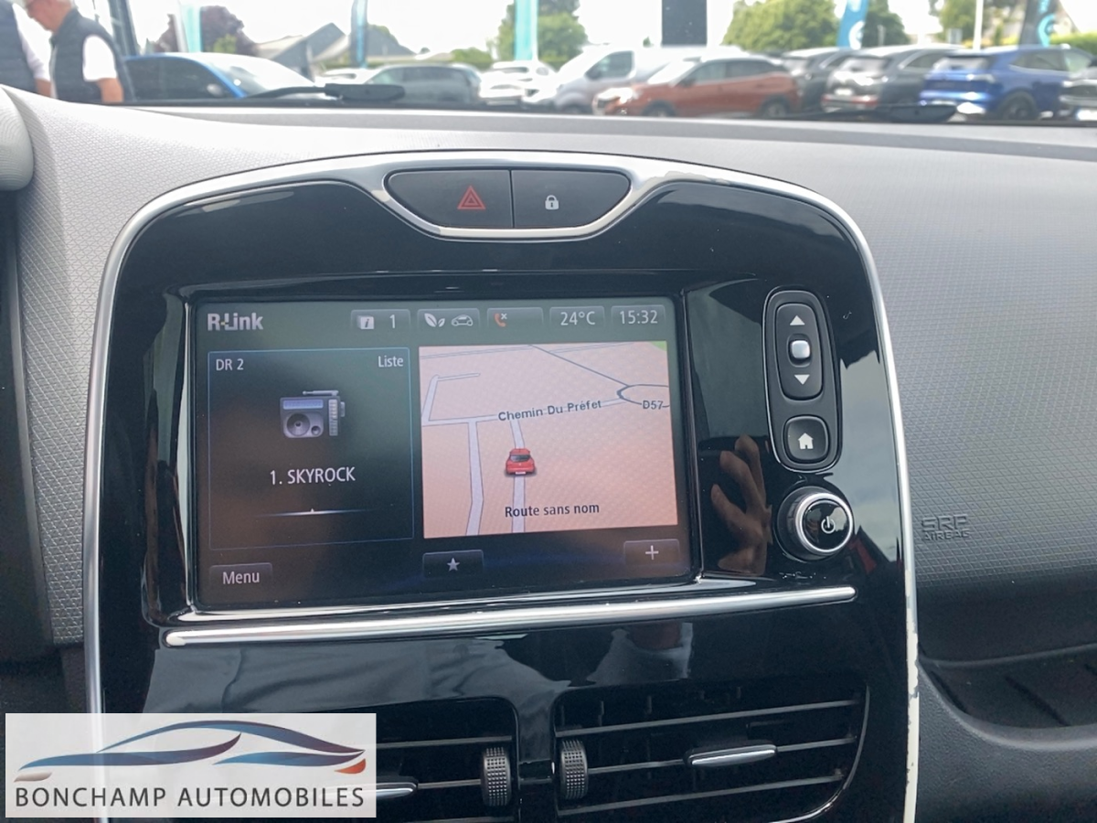 Renault CLIO IV 1.2 . — photo 14