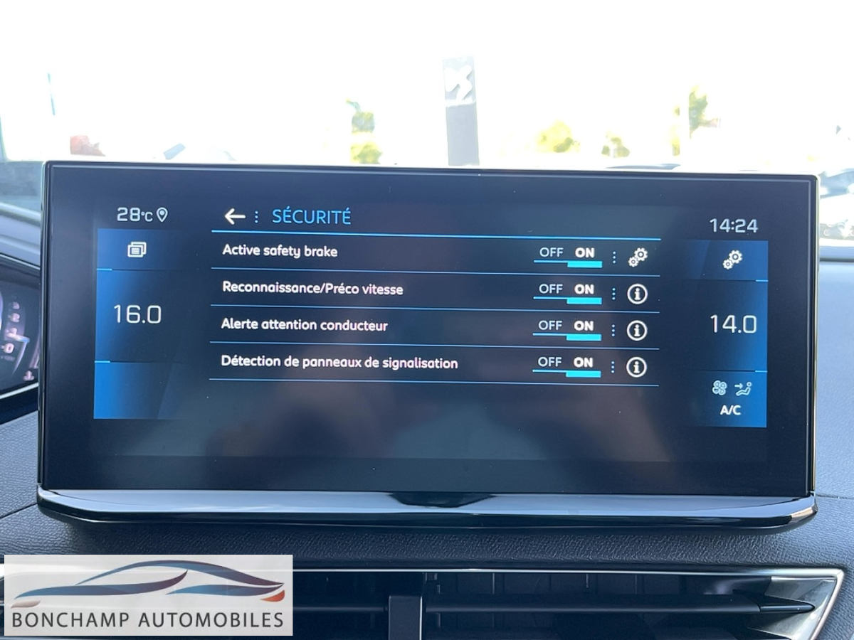 Peugeot 3008 1.5 BHDI . — photo 24