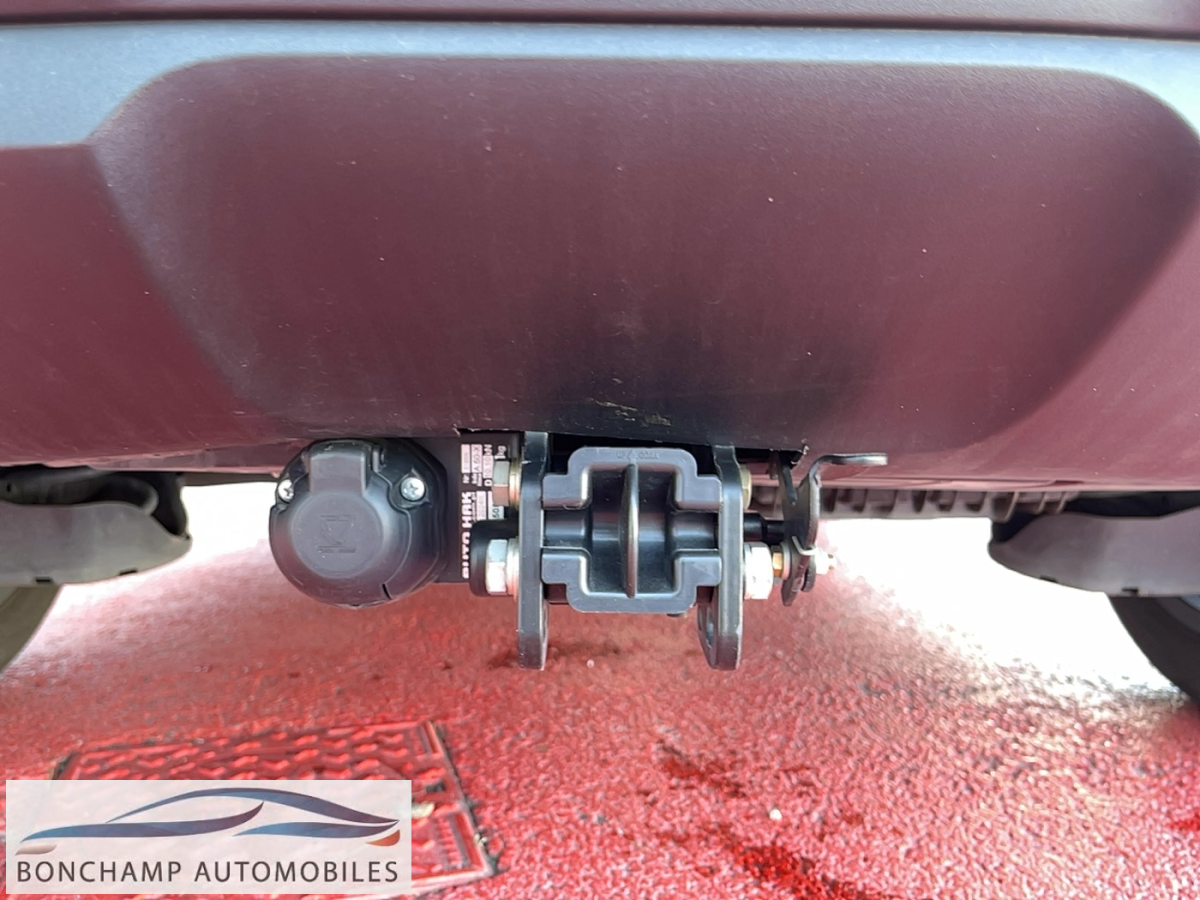 Peugeot 3008 1.5 BHDI . — photo 31