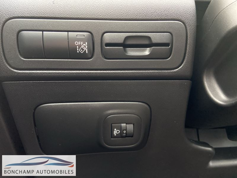 Citroën C3 AIRCROSS 2025 1.5 BLUEHDI – 110 S&S SHINE — photo 17