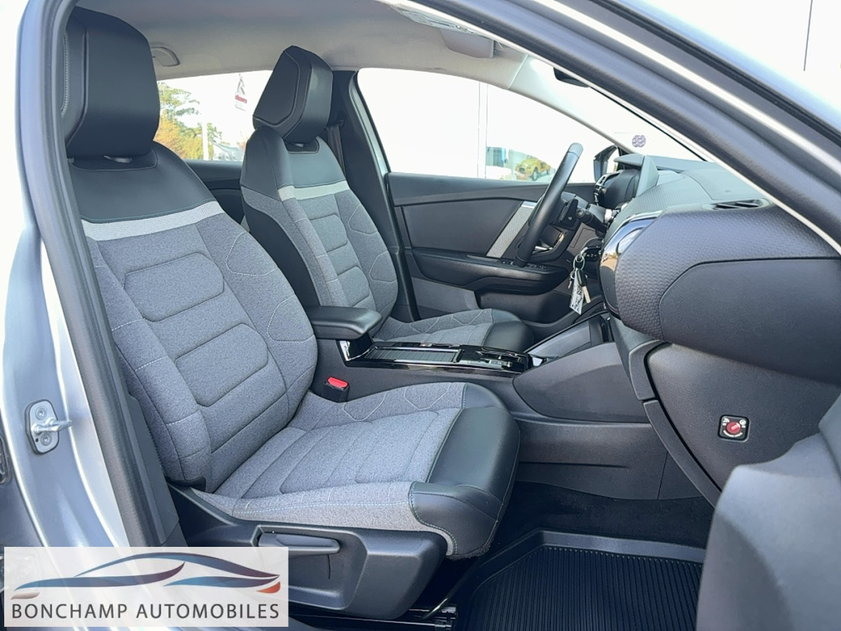 Citroën C4 (3) BlueHDi 130 S&S EAT8 C-Series — photo 10