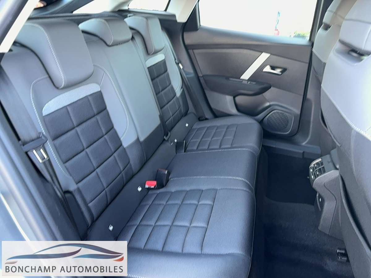 Citroën C4 (3) Hybride 136 e-DSC6 PLUS — photo 11