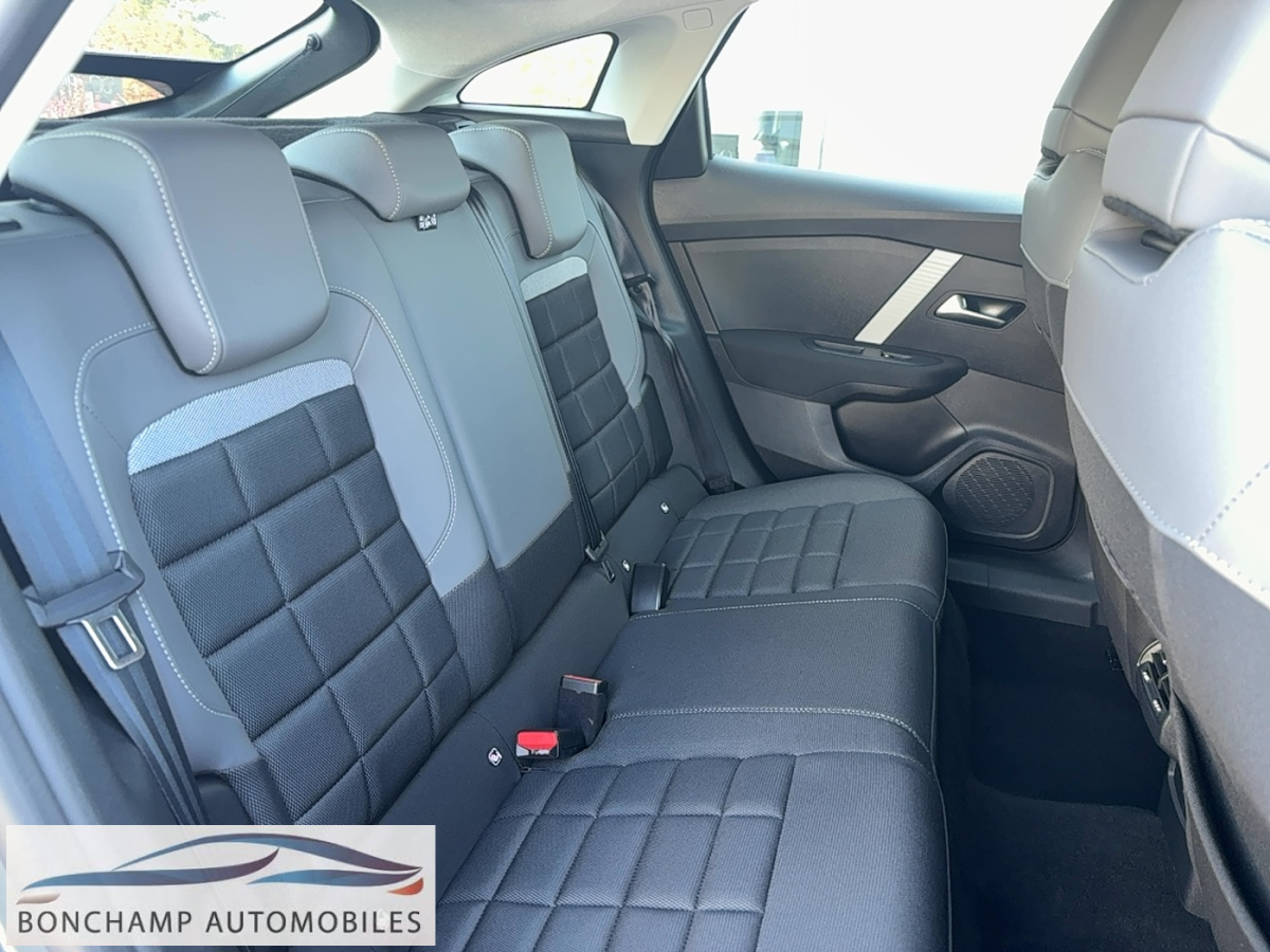 Citroën C4 (3) Hybride 136 e-DSC6 PLUS — photo 11