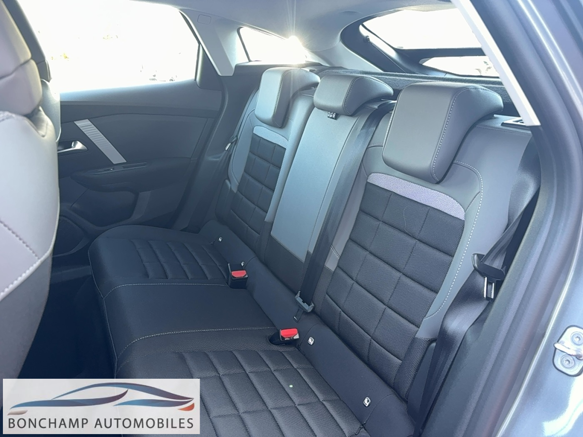 Citroën C4 (3) Hybride 136 e-DSC6 PLUS — photo 13