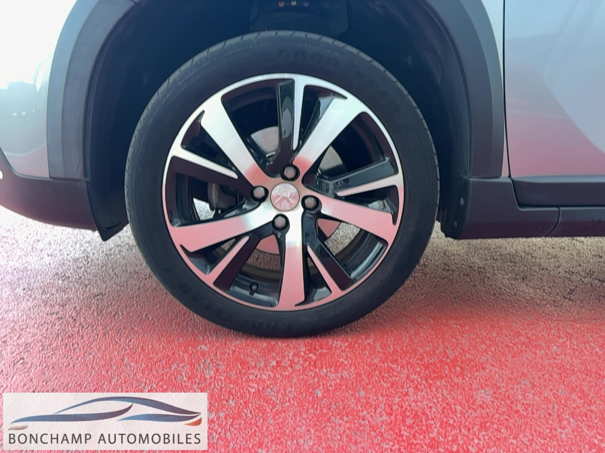 Peugeot 2008 Puretech 130 S&S GT LINE EAT6 — photo 5