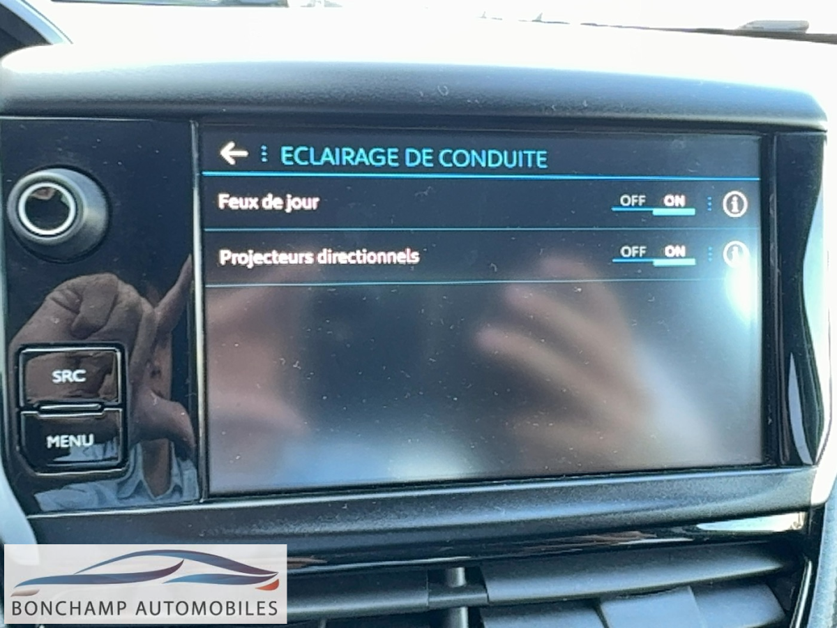 Peugeot 2008 Puretech 130 S&S GT LINE EAT6 — photo 27