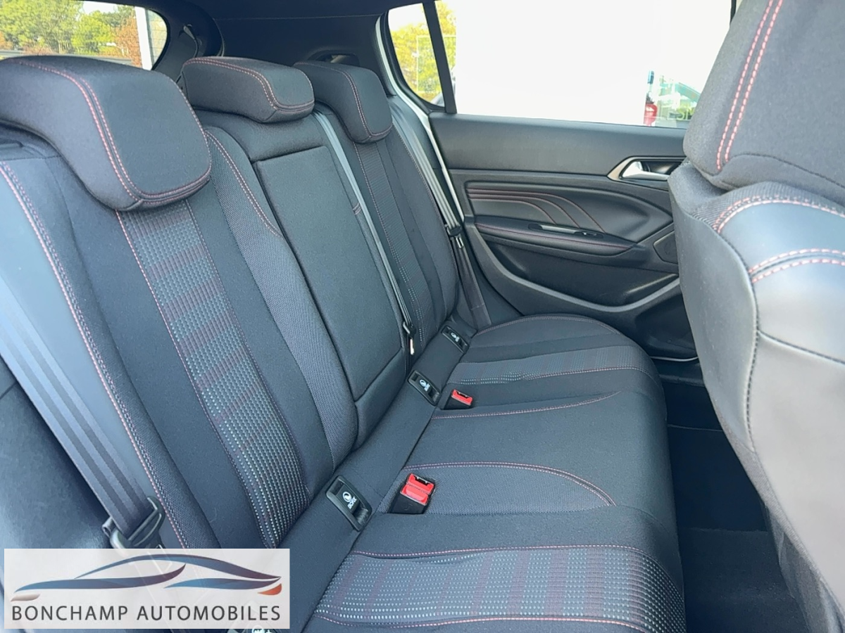 Peugeot 308 II 2013 1.2I PURETECH 12V S&S – 130 GT LINE — photo 11