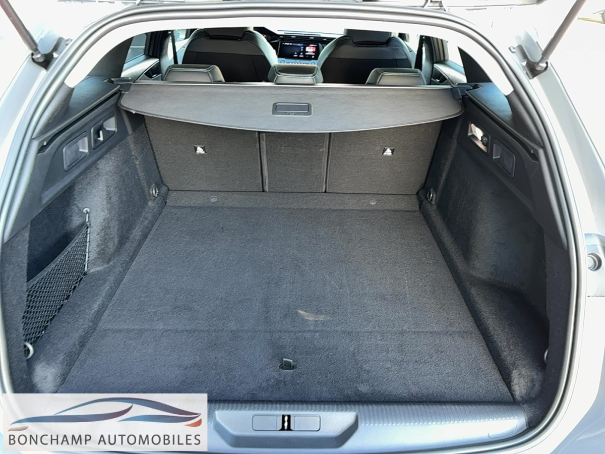 Peugeot 308 SW (3) Hybrid 145 e-DCS6 ALLURE — photo 16